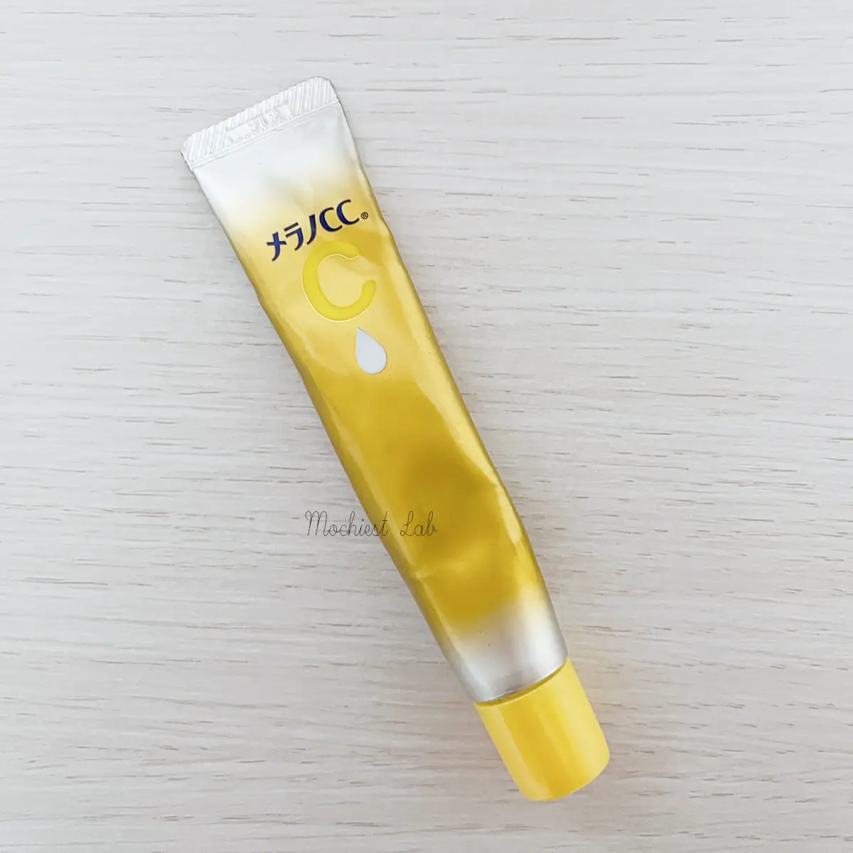 メラノCCプレミアムの外観を撮った写真